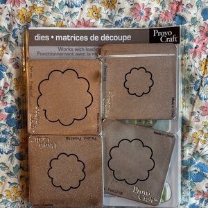 Provo Craft Metallic Bronze Nesting Flower Cutting Dies - Set of 4